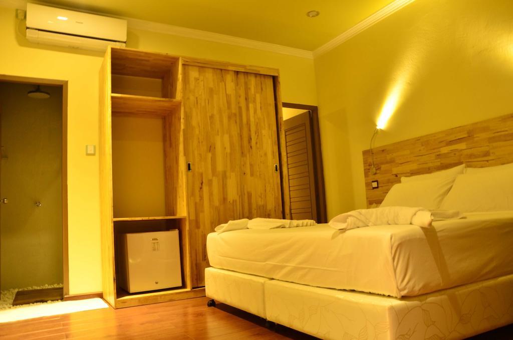Narnia Maldives Hotel Maafushi Bagian luar foto