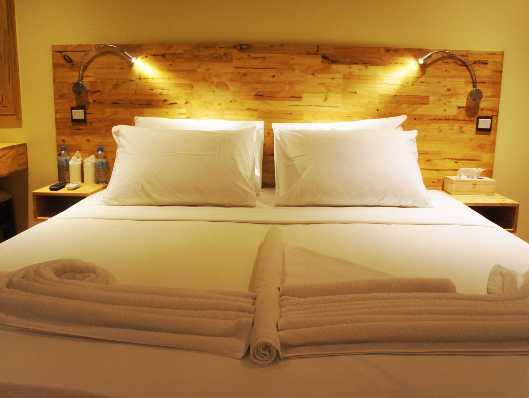 Narnia Maldives Hotel Maafushi Bagian luar foto