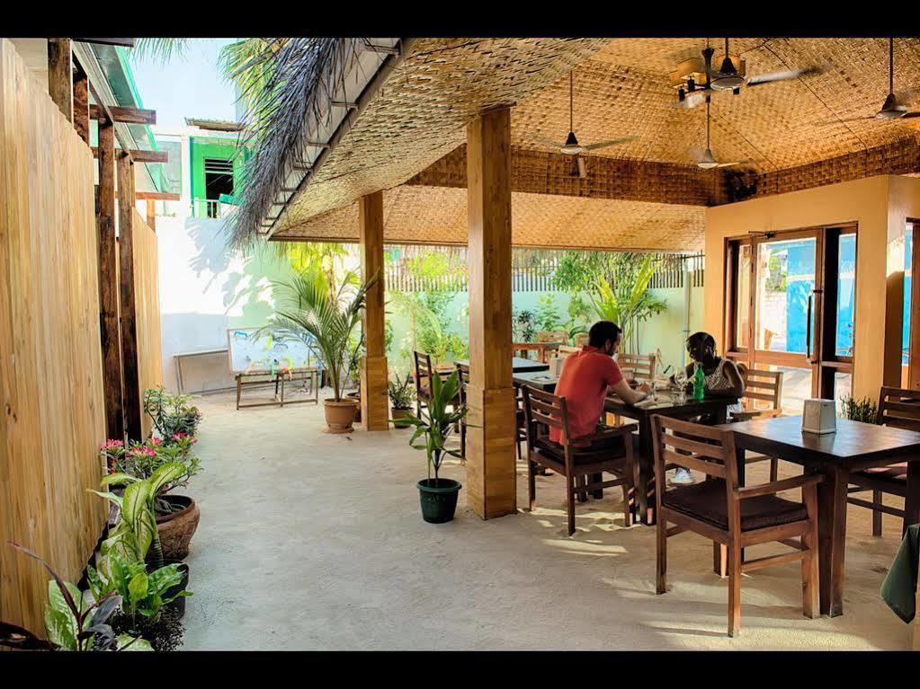 Narnia Maldives Hotel Maafushi Bagian luar foto