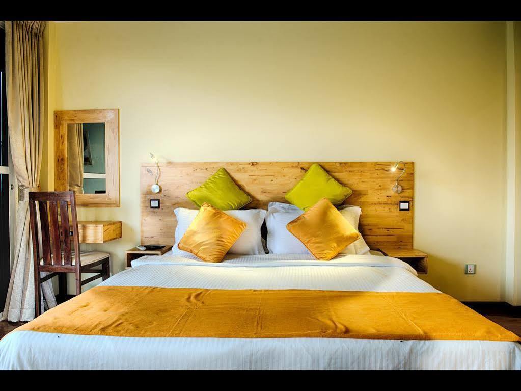 Narnia Maldives Hotel Maafushi Bagian luar foto