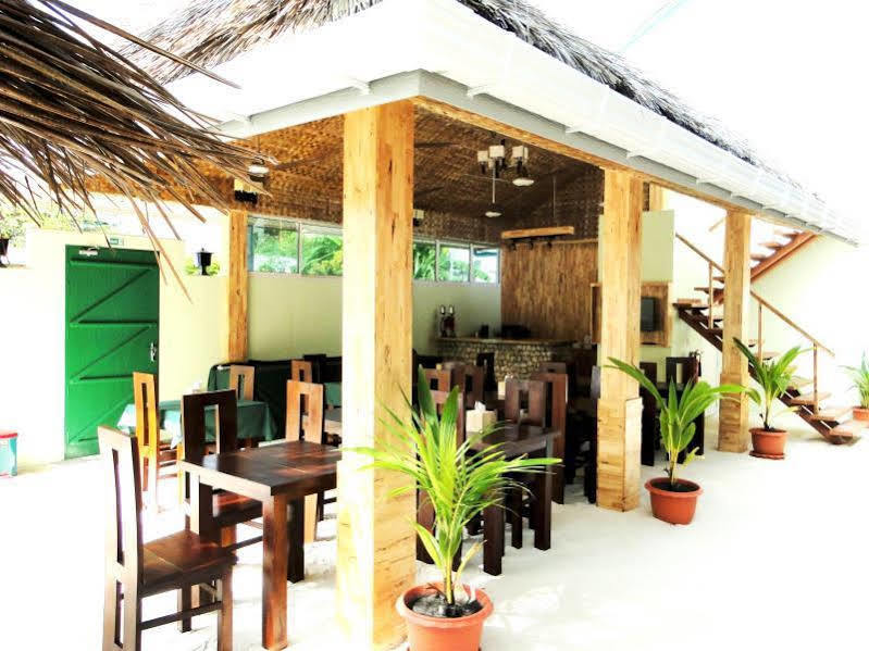 Narnia Maldives Hotel Maafushi Bagian luar foto